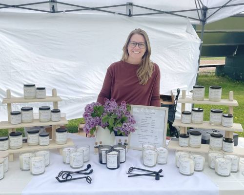 Above - Jenilee of Pure & Sweet Candle Co. photo by Sarah Winney. With over 35 vendors opening day it's fair to say the re-launch of the Frontenac Farmers Market kicked off its season with tremendous success. The new location, under the recently constructed "pavilion" in Harrowsmith's Centennial Park, provided customers with true outdoor Market experience as well as potential shelter from the threatening rain. The Frontenac Farmers' Market is held 3-7pm every Friday from Victoria Day until Thanksgiving.